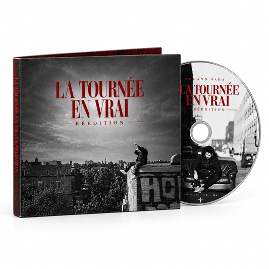 LA TOURNÉE EN VRAI — RÉÉDITION : digipack et CD sur fond blanc.